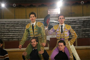 A hombros Blas Márquez y Manolo Martínez en una novillada marcada por la capacidad, la firmeza y la emoción A hombros Blas Márquez y Manolo Martínez en una novillada marcada por la capacidad, la firmeza y la emoción